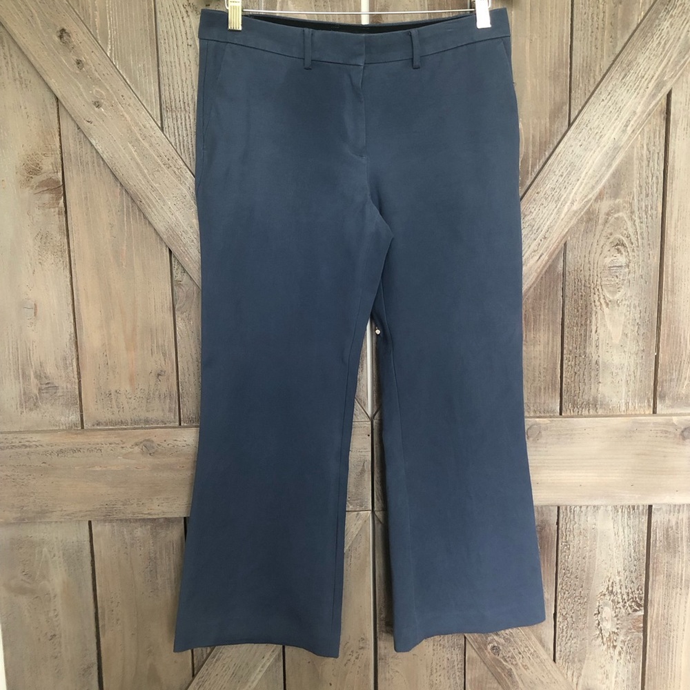 Ann Taylor Devin fit  Kick crop Sz 4